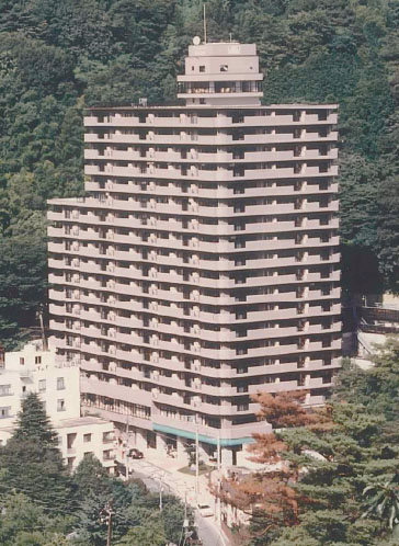 ライオンズタワー奥湯河原